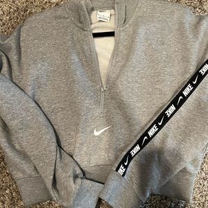 Nike crop sweatshirt